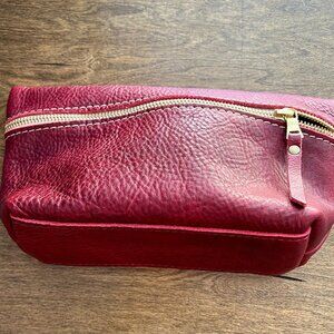 Portland Leather Goods Classic Large Makeup Bag in Sangria